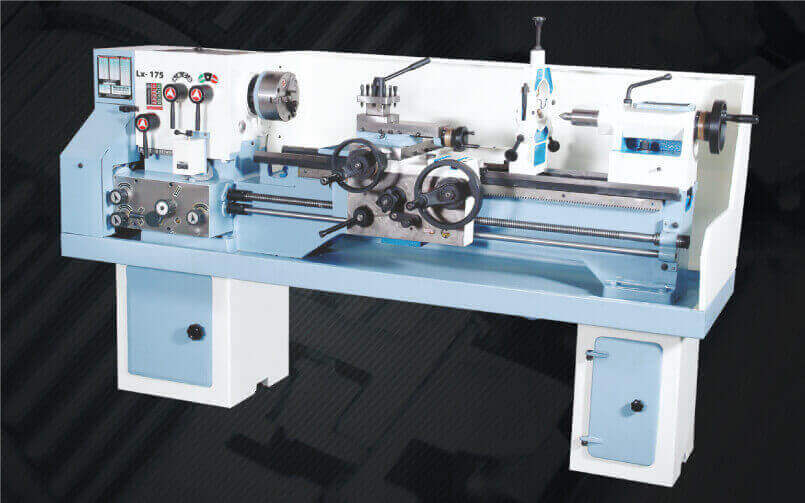 ALL GEARED HEAD LATHE MACHINE